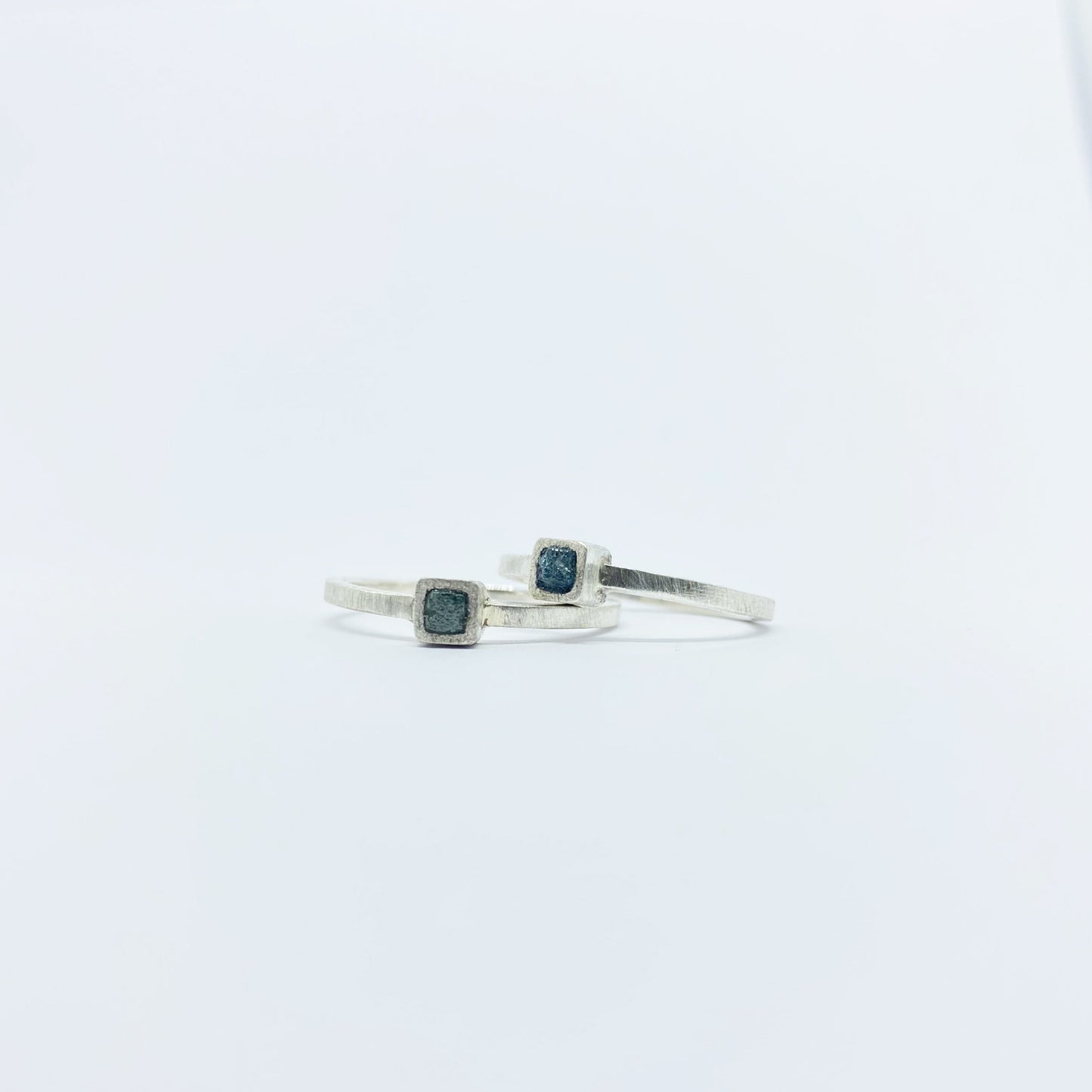 Anell DOT □ diamant en brut BLAU