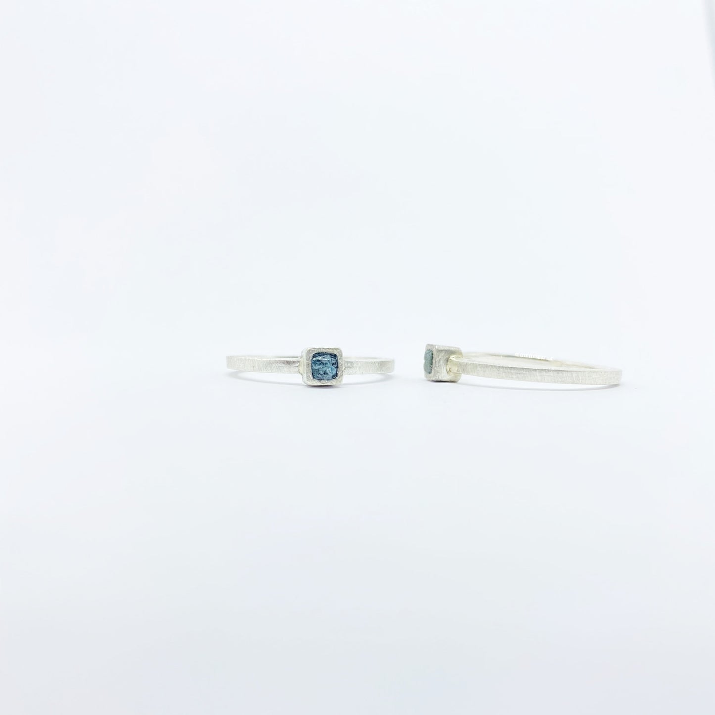 Anell DOT □ diamant en brut BLAU