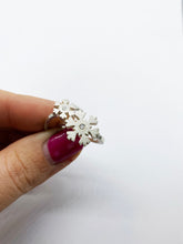 Cargar imagen en el visor de la galería, Anillo COPO de nieve mini + diamante
